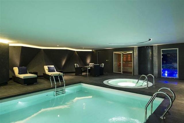  Image of 2 bedroom Flat to rent in Kirtling Street London SW8 at 3 Riverlight Quay, Nine Elms, London SW8