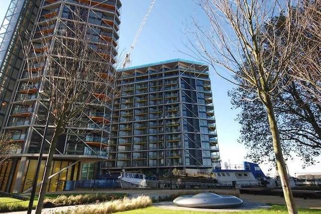  Image of 2 bedroom Flat to rent in Kirtling Street London SW8 at 3 Riverlight Quay, Nine Elms, London SW8