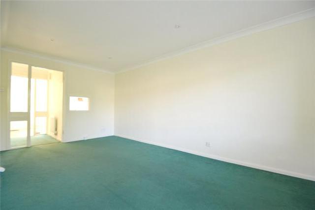  Image of 2 bedroom Maisonette to rent in Chepstow Rise Croydon CR0 at Chepstow Rise, Croydon CR0