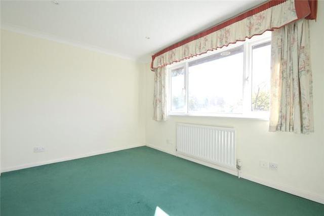  Image of 2 bedroom Maisonette to rent in Chepstow Rise Croydon CR0 at Chepstow Rise, Croydon CR0