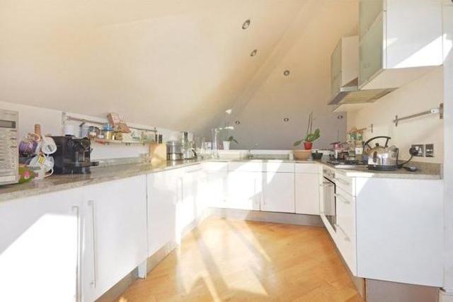  Image of 3 bedroom Flat to rent in Westbere Road London NW2 at Westbere Road, London NW2