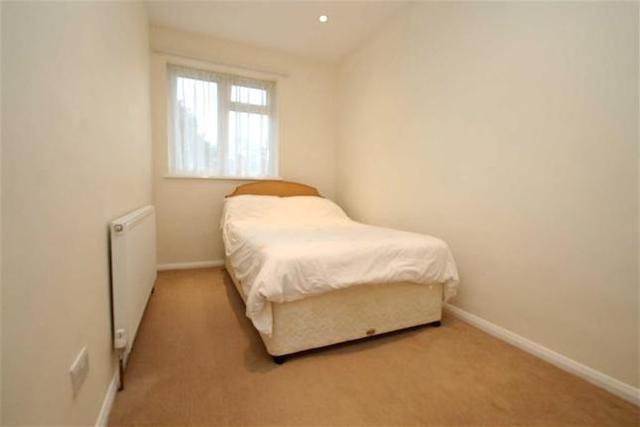  Image of 3 bedroom Detached house to rent in Bishops Walk Chislehurst BR7 at Bishops Walk, Chislehurst, Kent BR7