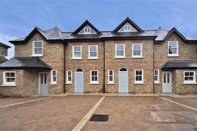  Image of 3 bedroom Property to rent in Queens Passage Chislehurst BR7 at Queens Passage, Chislehurst, Kent BR7