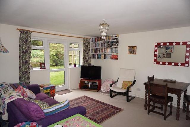  Image of 2 bedroom Flat for sale in Chenies Close Tunbridge Wells TN2 at Chenies Close, Tunbridge Wells, Kent. TN2