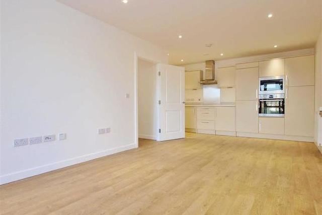  Image of 2 bedroom Flat for sale in Sancroft Street London SE11 at Palm House, Parliament Reach, Vauxhall, London SE11
