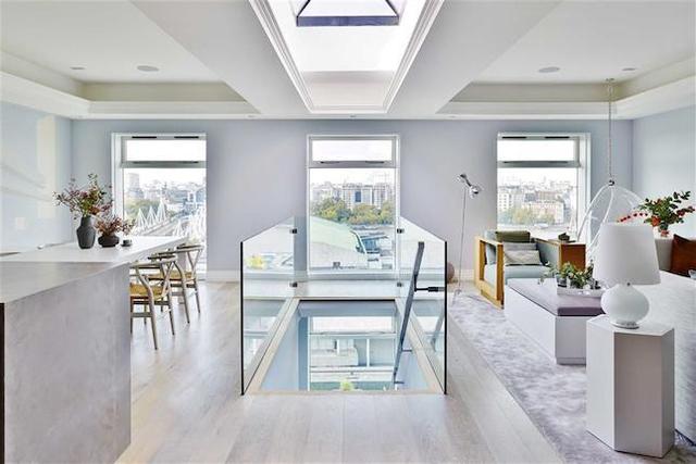  Image of 2 bedroom Flat for sale in Belvedere Road London SE1 at The Whitehouse Apartments, South Bank, London SE1