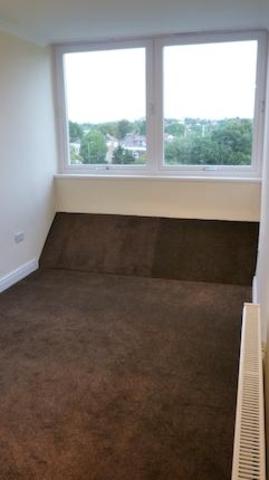  Image of 2 bedroom Flat to rent in Hendon Hall Court Parson Street London NW4 at Parson Street, Hendon NW4