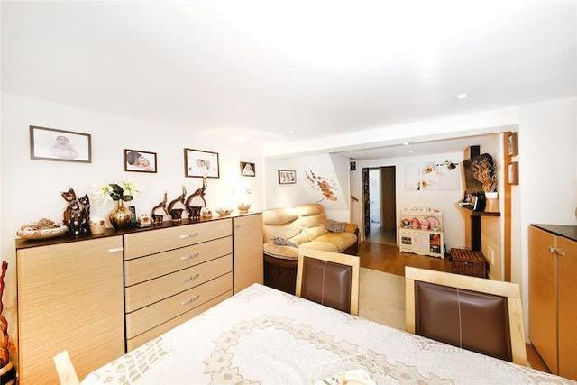  Image of 2 bedroom Semi-Detached house for sale in Gloucester Road Croydon CR0 at Gloucester Road, Croydon CR0