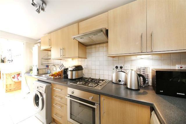  Image of 2 bedroom Semi-Detached house for sale in Gloucester Road Croydon CR0 at Gloucester Road, Croydon CR0
