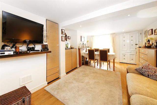  Image of 2 bedroom Semi-Detached house for sale in Gloucester Road Croydon CR0 at Gloucester Road, Croydon CR0