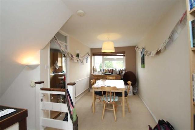  Image of 4 bedroom Town House to rent in Dunstan Glade St. Johns Road Petts Wood Orpington BR5 at Dunstan Glade, St. Johns Road, Petts Wood, Orpington BR5