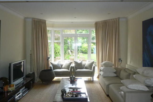  Image of 6 bedroom Detached house to rent in Fairholme Gardens London N3 at Fairholme Gardens, Finchley N3