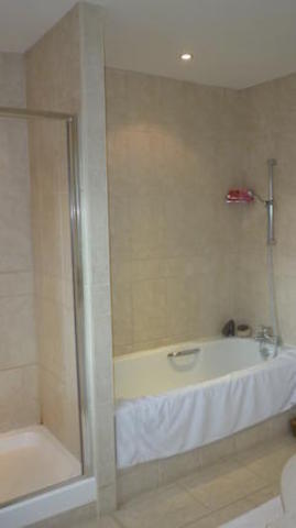  Image of 6 bedroom Detached house to rent in Fairholme Gardens London N3 at Fairholme Gardens, Finchley N3
