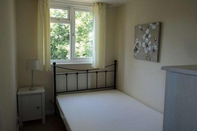  Image of 1 bedroom Room to rent in Windsor Close Guildford GU2 at Windsor Close, Onslow Village, Guildford, Surrey GU2