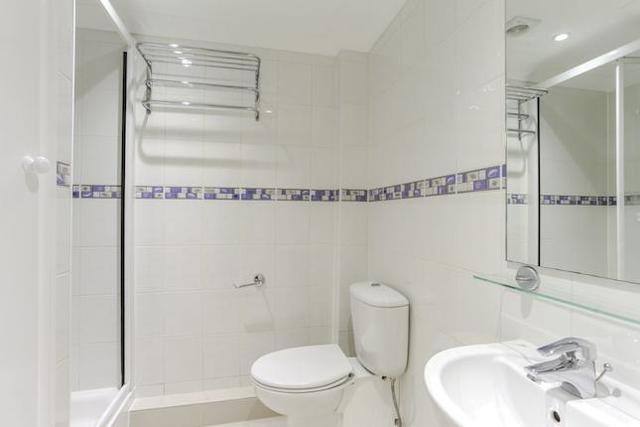  Image of Studio flat to rent in Cleveland Gardens London W2 at Edgware Road, London W2