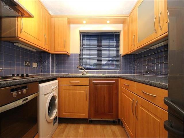  Image of 2 bedroom Flat for sale in Hurworth Avenue Slough SL3 at Hurworth Avenue, Langley, Berkshire SL3