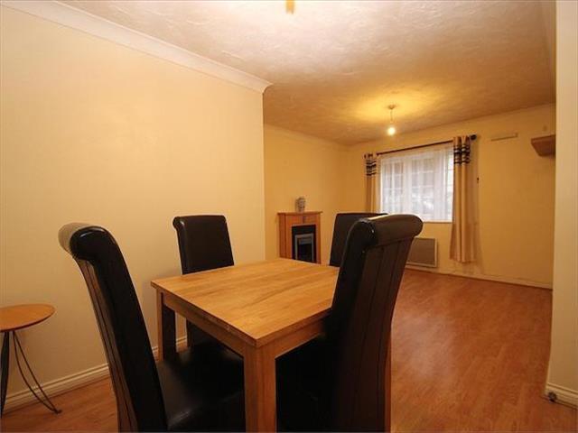  Image of 2 bedroom Flat for sale in Hurworth Avenue Slough SL3 at Hurworth Avenue, Langley, Berkshire SL3