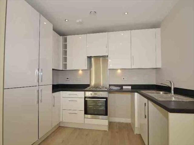  Image of 2 bedroom Flat to rent in Lancaster Road New Barnet Barnet EN4 at Lancaster Road, New Barnet, London EN4
