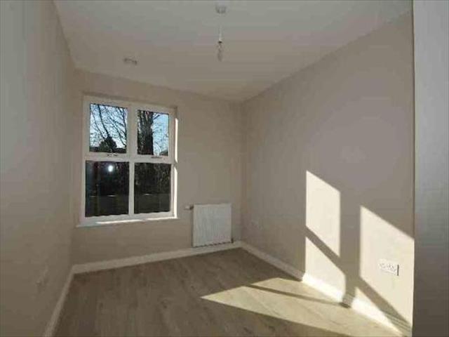  Image of 2 bedroom Flat to rent in Lancaster Road New Barnet Barnet EN4 at Lancaster Road, New Barnet, London EN4