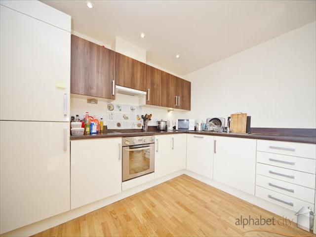  Image of 2 bedroom Flat to rent in Ursula Gould Way London E14 at Ingot Tower, Ursula Gould Way E14