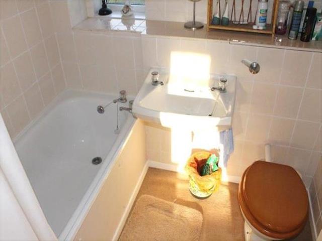  Image of 2 bedroom Terraced house to rent in Dexter Avenue Oldbrook Milton Keynes MK6 at Dexter Avenue, Oldbrook, Milton Keynes MK6