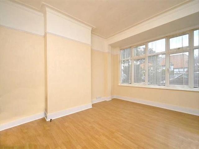  Image of 3 bedroom Terraced house to rent in Southlands Road Bromley BR2 at Southlands Road, Bromley, Kent BR2