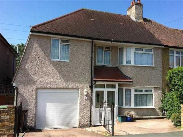  Image of 4 bedroom Semi-Detached house to rent in Derek Avenue Epsom KT19 at Derek Avenue, West Ewell, Epsom KT19