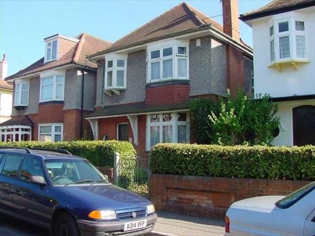  Image of 6 bedroom Property to rent in Leamington Road Winton Bournemouth BH9 at Leamington Road, Winton, Bournemouth BH9