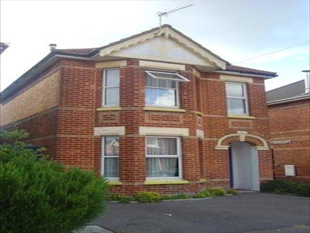  Image of 6 bedroom Property to rent in Osborne Road Winton Bournemouth BH9 at Osborne Road, Winton, Bournemouth BH9