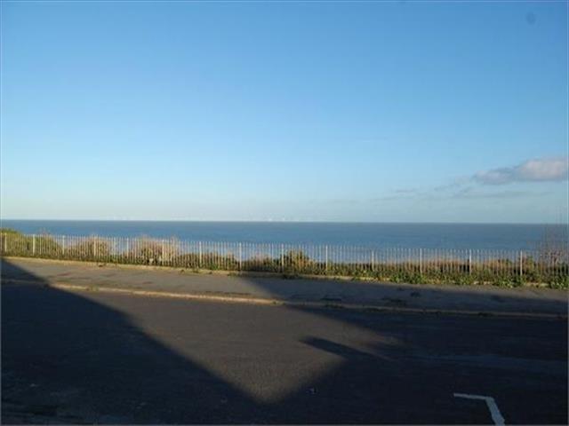  Image of 2 bedroom Flat for sale in Stone Bay Court Eastern Esplanade Broadstairs CT10 at Stone Bay Court, Eastern Esplanade, Broadstairs, Kent CT10