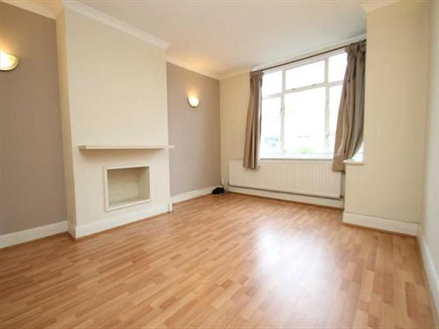  Image of 4 bedroom Property to rent in Hayfield Road Orpington BR5 at Hayfield Road, Orpington, Kent BR5