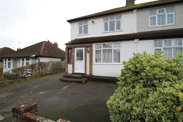  Image of 4 bedroom Property to rent in Hayfield Road Orpington BR5 at Hayfield Road, Orpington, Kent BR5
