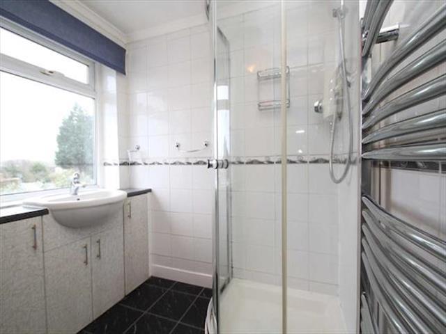  Image of 4 bedroom Property to rent in Hayfield Road Orpington BR5 at Hayfield Road, Orpington, Kent BR5