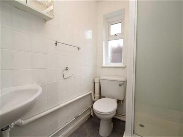  Image of 4 bedroom Property to rent in Hayfield Road Orpington BR5 at Hayfield Road, Orpington, Kent BR5
