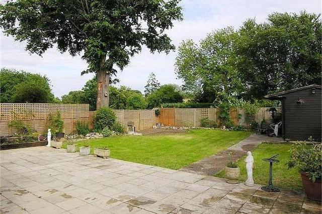  Image of 4 bedroom Property to rent in Ouseley Road Wraysbury Staines TW19 at Ouseley Road, Wraysbury, Berkshire TW19