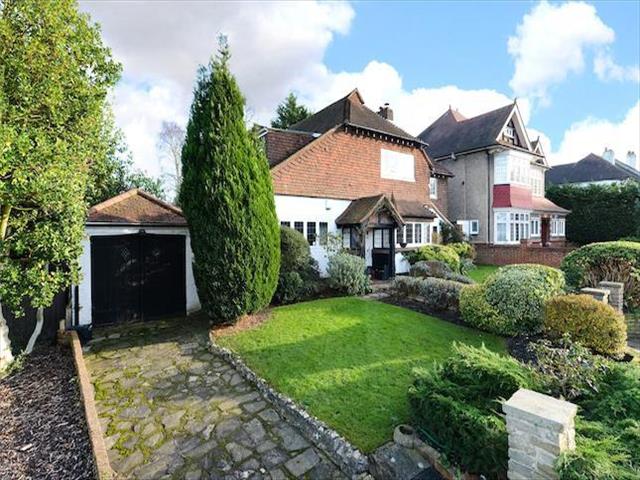  Image of 5 bedroom Detached house for sale in Cheyne Walk Croydon CR0 at Cheyne Walk, Croydon CR0