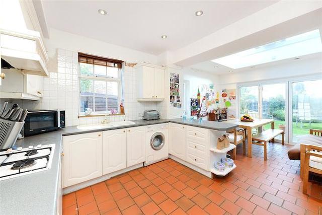  Image of 5 bedroom Detached house for sale in Cheyne Walk Croydon CR0 at Cheyne Walk, Croydon CR0
