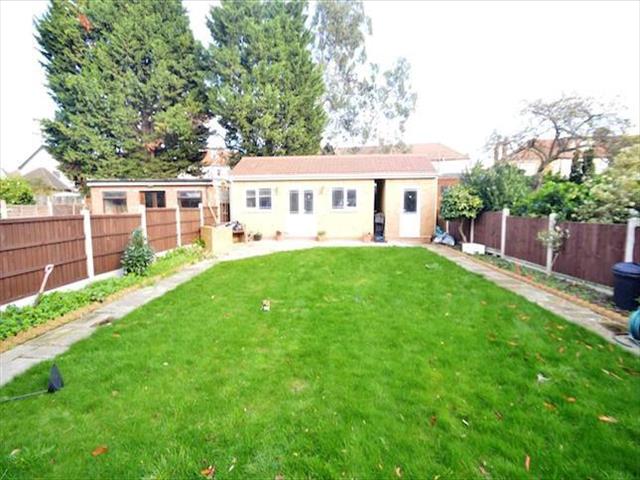  Image of 6 bedroom Property for sale in Ellesmere Gardens Ilford IG4 at Ellesmere Gardens, Redbridge IG4