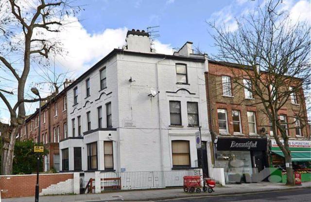  Image of 1 bedroom Flat to rent in Goldhurst Terrace London NW6 at Goldhurst Terrace, South Hampstead NW6