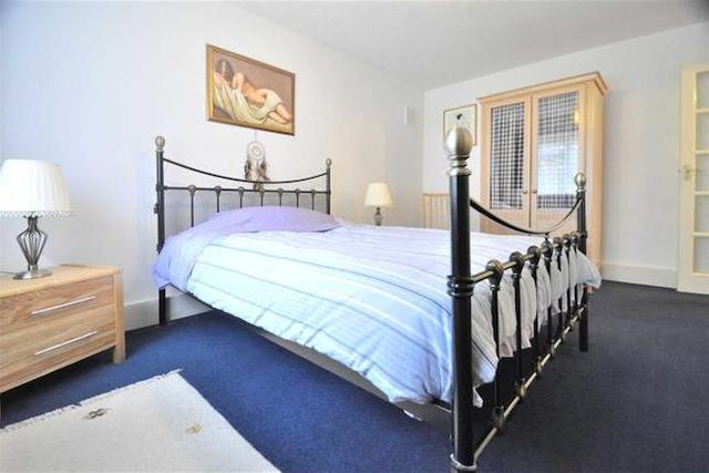  Image of 2 bedroom Flat for sale in Lubbock Road Chislehurst BR7 at Lubbock Road, Chislehurst BR7