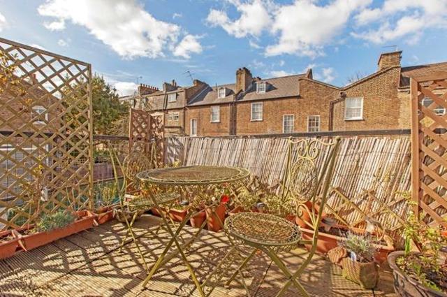  Image of 2 bedroom Flat for sale in Edgeley Road London SW4 at Edgeley Road, London SW4
