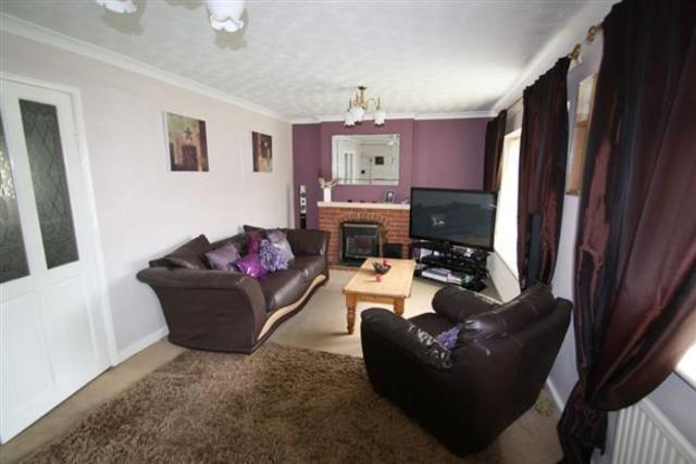  Image of 4 bedroom Detached house for sale in Bowland Drive Chapeltown Sheffield S35 at Bowland Drive, Chapeltown, Sheffield S35