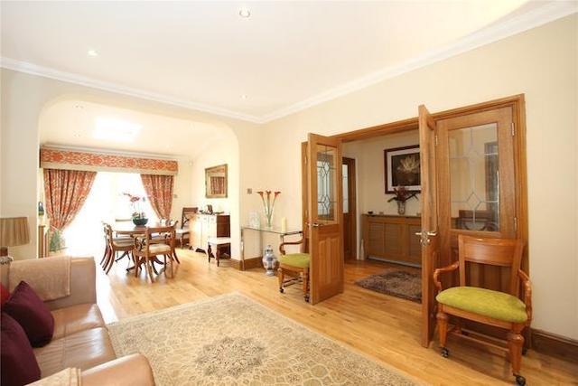  Image of 5 bedroom Semi-Detached house for sale in Orchard Avenue Croydon CR0 at Orchard Avenue, Croydon CR0