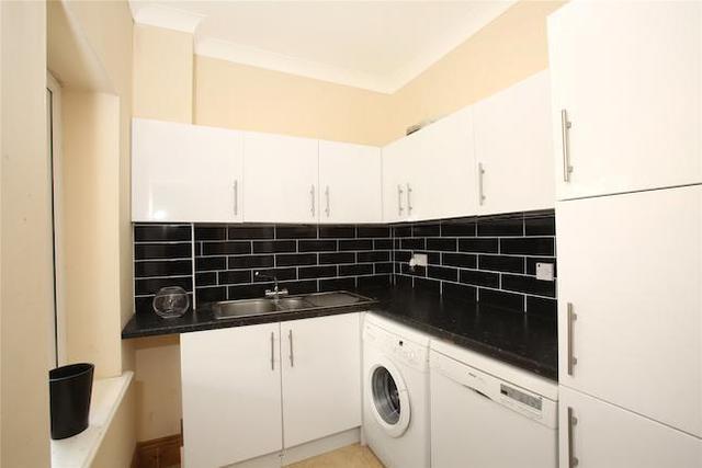  Image of 5 bedroom Semi-Detached house for sale in Orchard Avenue Croydon CR0 at Orchard Avenue, Croydon CR0