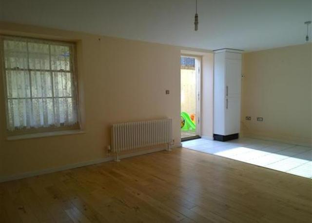  Image of 1 bedroom Flat to rent in The Royal Seabathing Canterbury Road Margate CT9 at Alexandra Court, The Royal Seabathing, Canterbury Road, Margate CT9