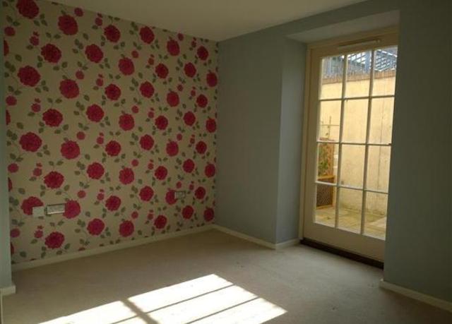  Image of 1 bedroom Flat to rent in The Royal Seabathing Canterbury Road Margate CT9 at Alexandra Court, The Royal Seabathing, Canterbury Road, Margate CT9