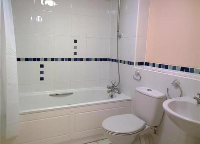  Image of 1 bedroom Flat to rent in The Royal Seabathing Canterbury Road Margate CT9 at Alexandra Court, The Royal Seabathing, Canterbury Road, Margate CT9