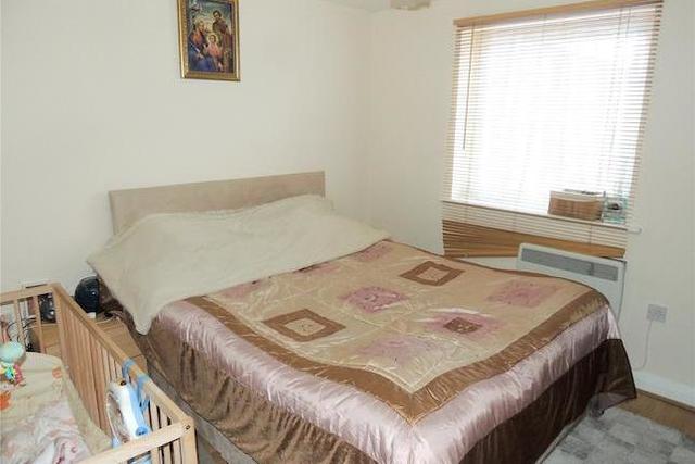  Image of 2 bedroom Flat for sale in Manning Gardens Croydon CR0 at Manning Gardens, Croydon CR0