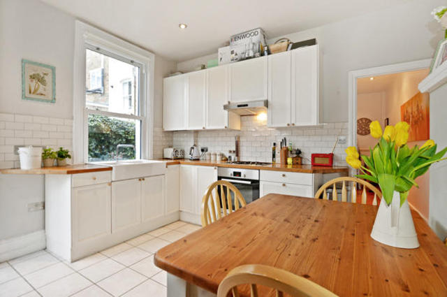  Image of 2 bedroom Flat for sale in Forest Hill Road London SE22 at Forest Hill Road, London SE22
