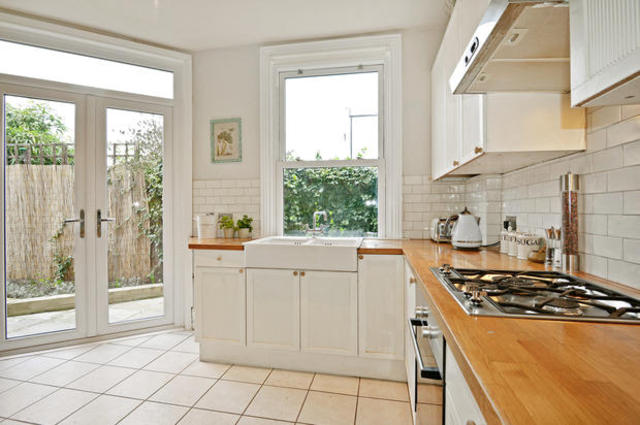  Image of 2 bedroom Flat for sale in Forest Hill Road London SE22 at Forest Hill Road, London SE22